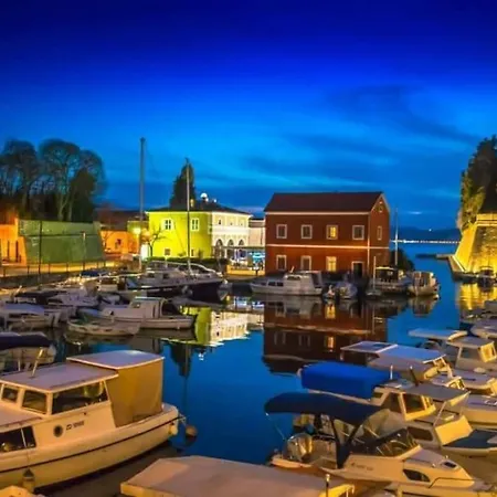 Apartman Spacious Mauro & Pia In Center Of *