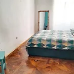 Spacious Mauro & Pia In Center Of Apartment
