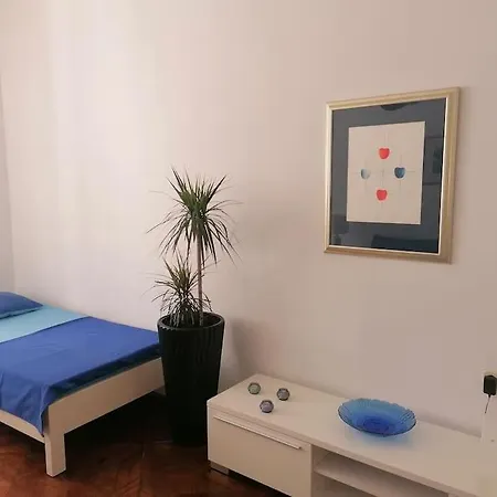 Spacious Mauro & Pia In Center Of Apartment *