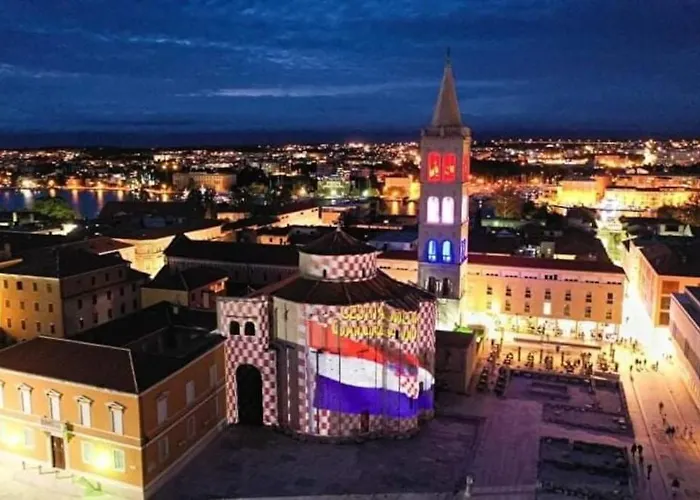 Spacious Mauro&pia In Center Of *