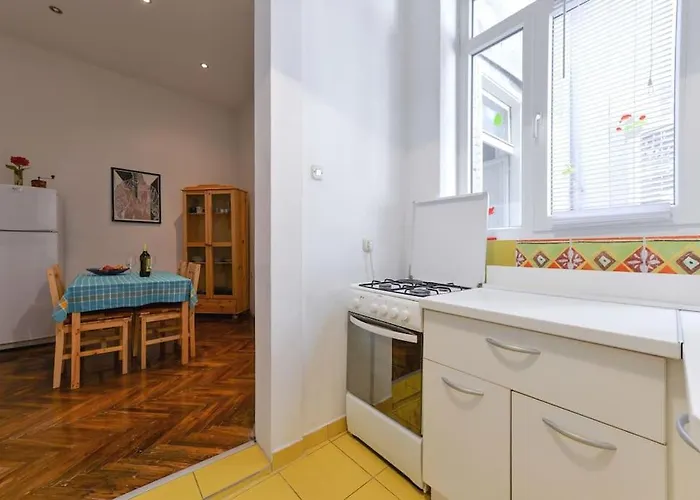 Spacious Mauro&pia In Center Of Apartamento