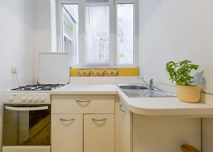 Spacious Mauro&pia In Center Of